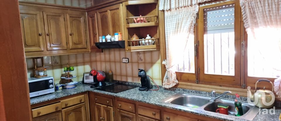 Châlet 4 chambres de 279 m² à Sax (03630)