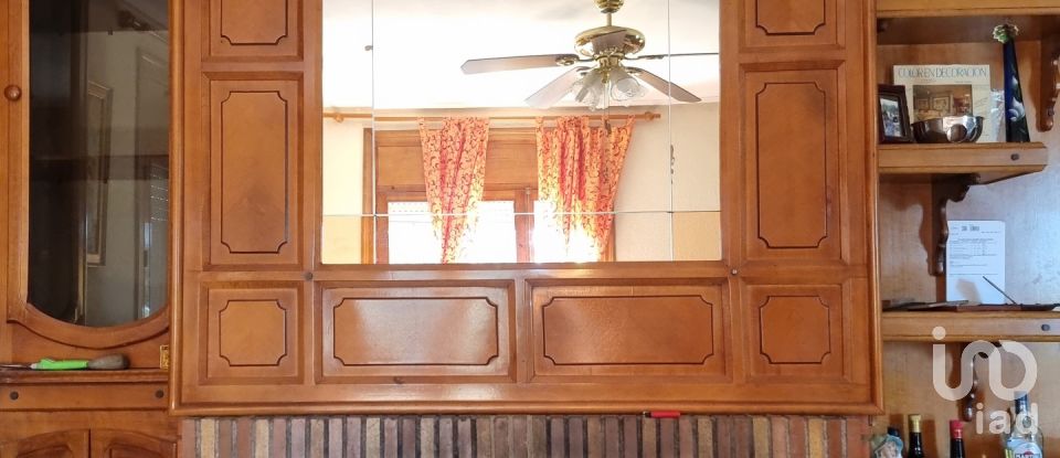 Châlet 4 chambres de 279 m² à Sax (03630)