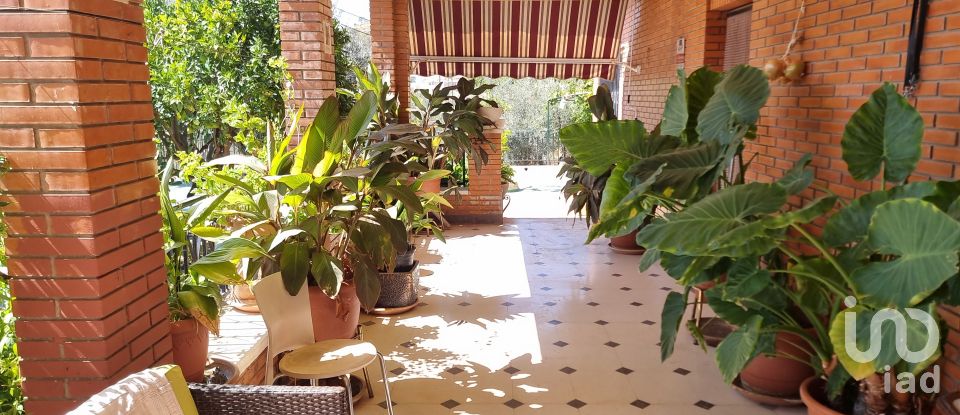 Châlet 4 chambres de 279 m² à Sax (03630)