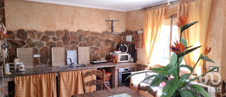 Châlet 4 chambres de 279 m² à Sax (03630)