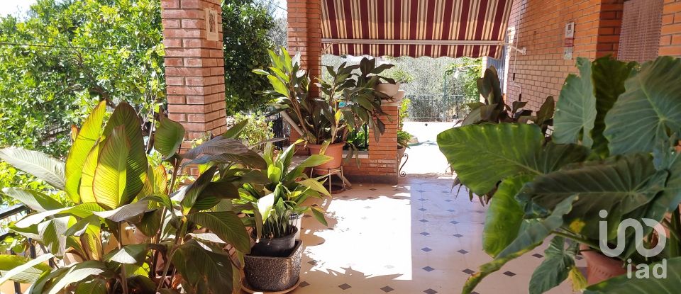 Châlet 4 chambres de 279 m² à Sax (03630)