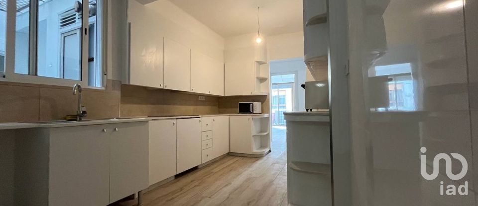 Pis 9 habitacions de 192 m² a Castellón de la Plana/Castelló de la Plana (12002)