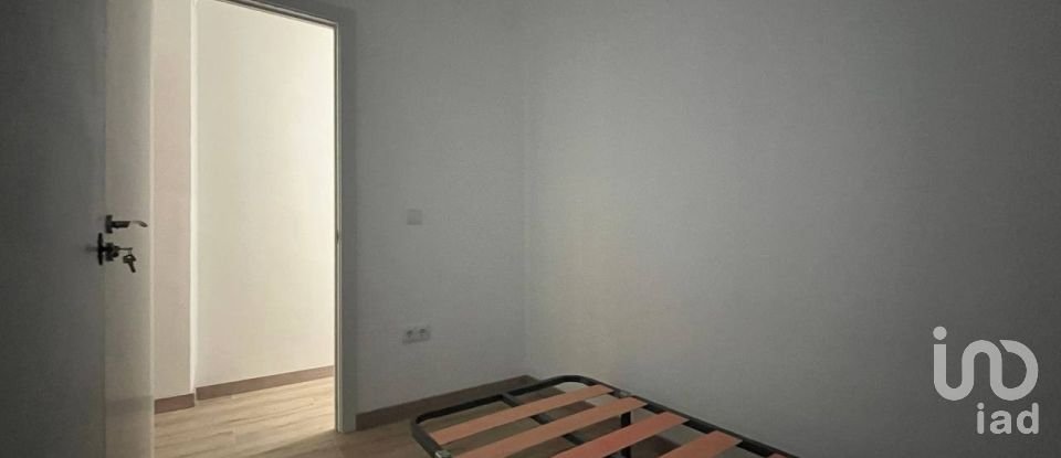 Pis 9 habitacions de 192 m² a Castellón de la Plana/Castelló de la Plana (12002)