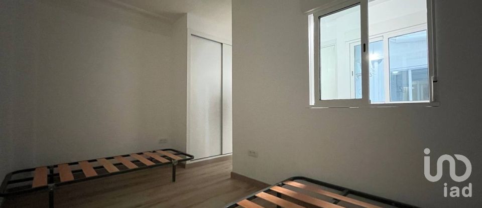 Pis 9 habitacions de 192 m² a Castellón de la Plana/Castelló de la Plana (12002)