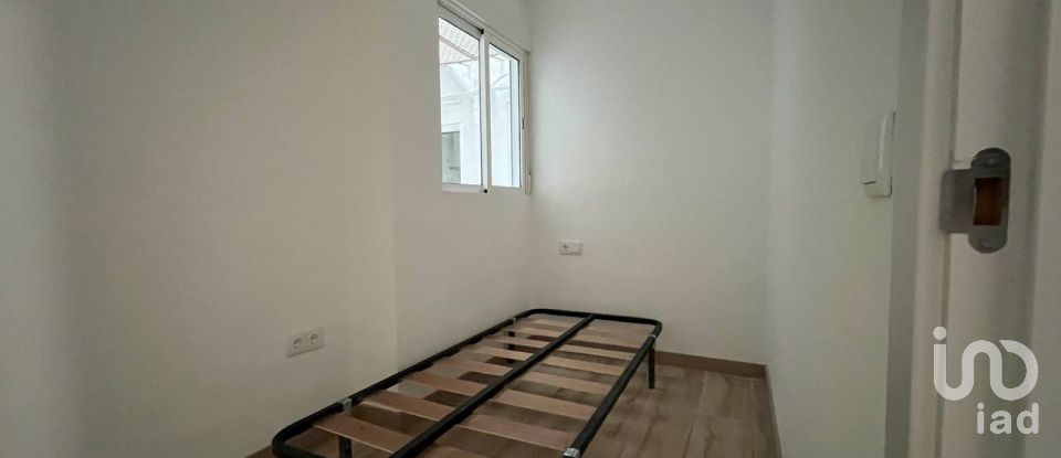 Pis 9 habitacions de 192 m² a Castellón de la Plana/Castelló de la Plana (12002)