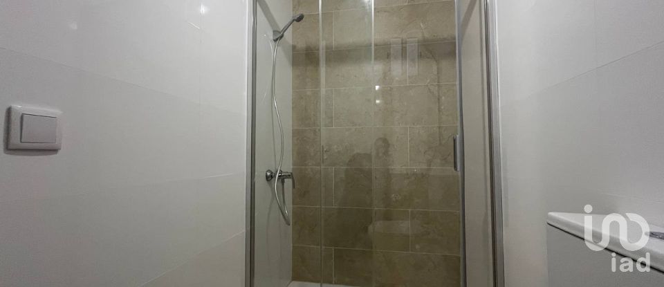 Pis 9 habitacions de 192 m² a Castellón de la Plana/Castelló de la Plana (12002)