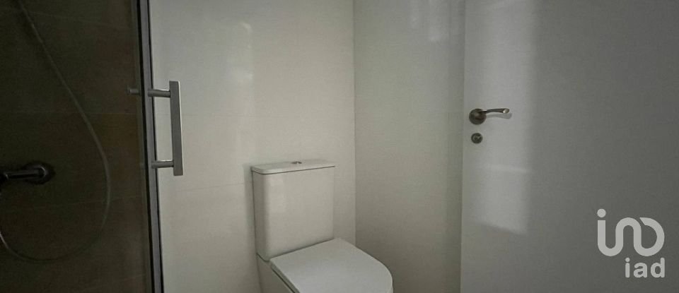 Pis 9 habitacions de 192 m² a Castellón de la Plana/Castelló de la Plana (12002)