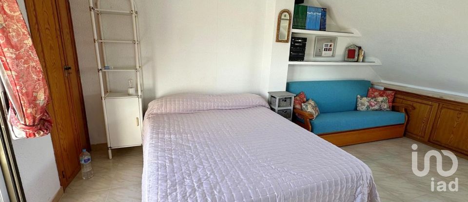 Casa 4 habitaciones de 188 m² en Cabo de Las Huertas (03540)