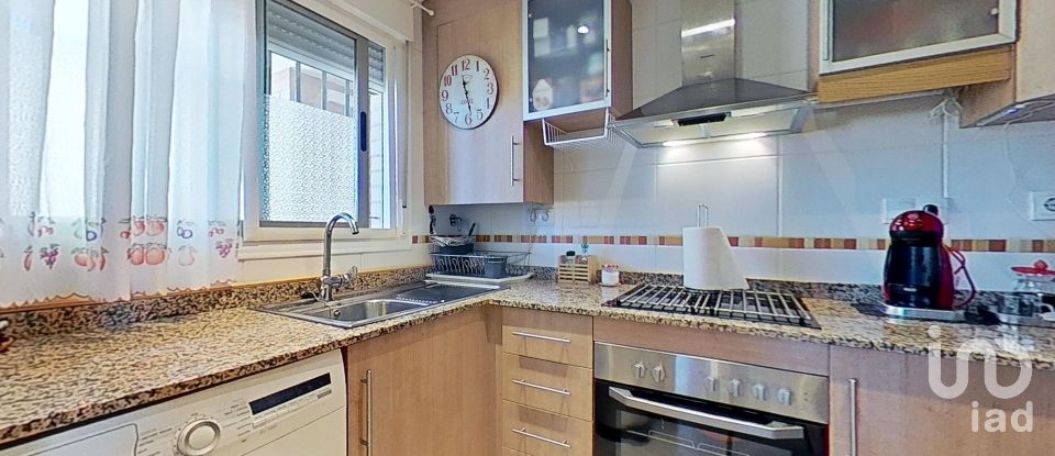 Appartement 3 chambres de 82 m² à Torre de La Sal (12595)