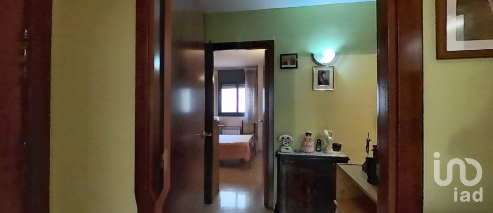 Appartement 3 chambres de 90 m² à Balaguer (25600)