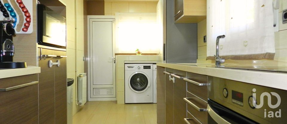 Casa 4 habitacions de 114 m² a Castellar del Vallès (08211)