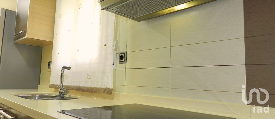 Casa 4 habitacions de 114 m² a Castellar del Vallès (08211)