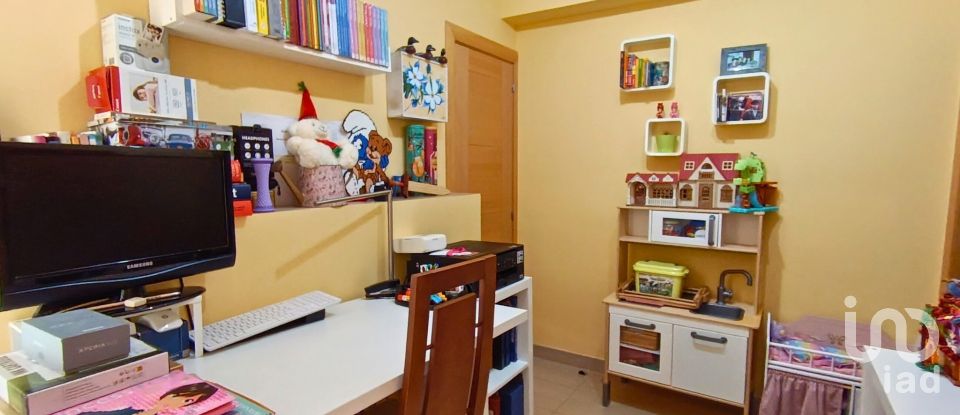 Casa 4 habitacions de 114 m² a Castellar del Vallès (08211)