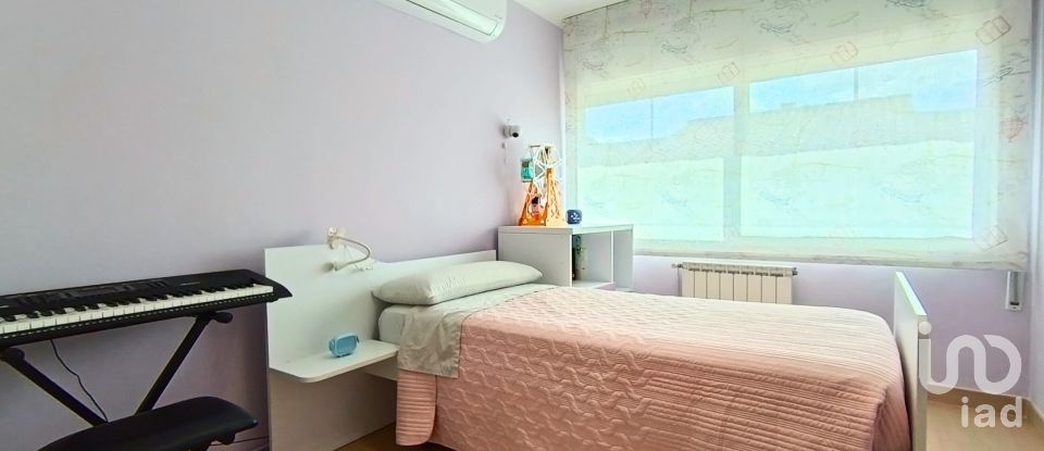 Casa 4 habitacions de 114 m² a Castellar del Vallès (08211)