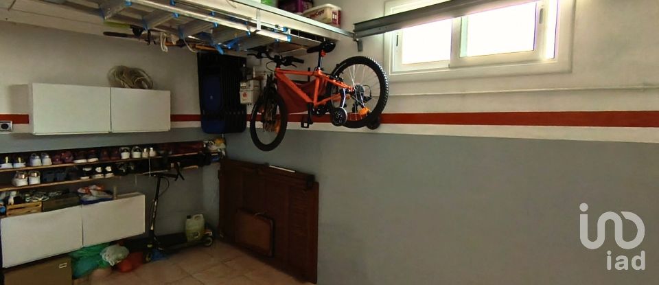 Casa 4 habitacions de 114 m² a Castellar del Vallès (08211)