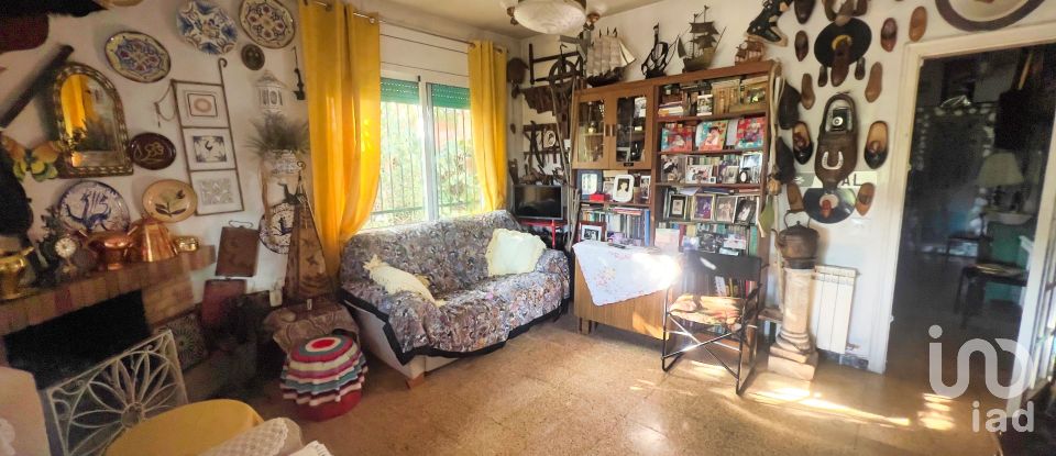 Casa 5 habitacions de 162 m² a Vallirana (08759)