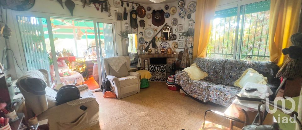 Casa 5 habitacions de 162 m² a Vallirana (08759)