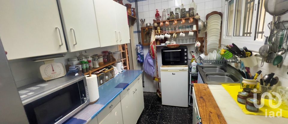 Casa 5 habitacions de 162 m² a Vallirana (08759)