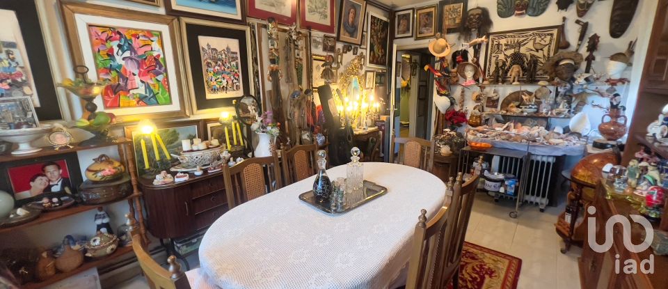 Casa 5 habitacions de 162 m² a Vallirana (08759)