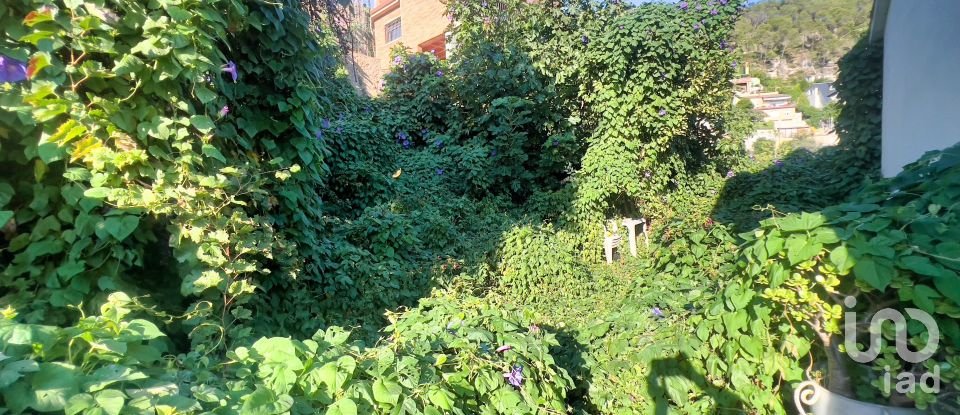 Casa 5 habitacions de 162 m² a Vallirana (08759)