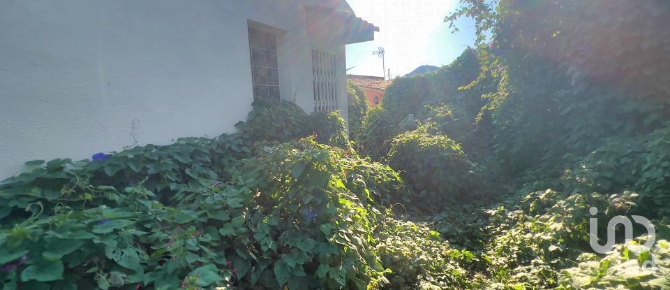 Casa 5 habitacions de 162 m² a Vallirana (08759)