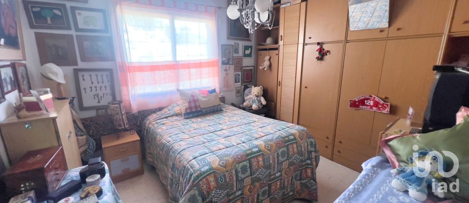 Casa 5 habitacions de 162 m² a Vallirana (08759)