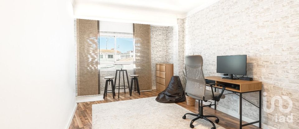 Piso 3 habitaciones de 127 m² en Pego (03780)