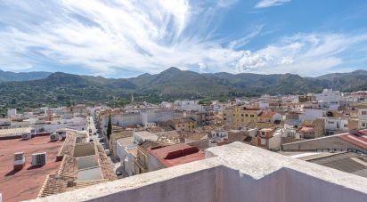 Piso 3 habitaciones de 127 m² en Pego (03780)