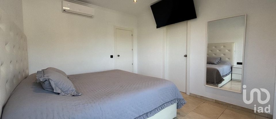 Casa 4 habitaciones de 300 m² en Calella (08370)