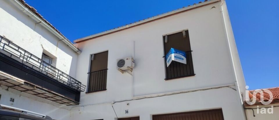 Casa 6 habitaciones de 199 m² en Reina (06970)