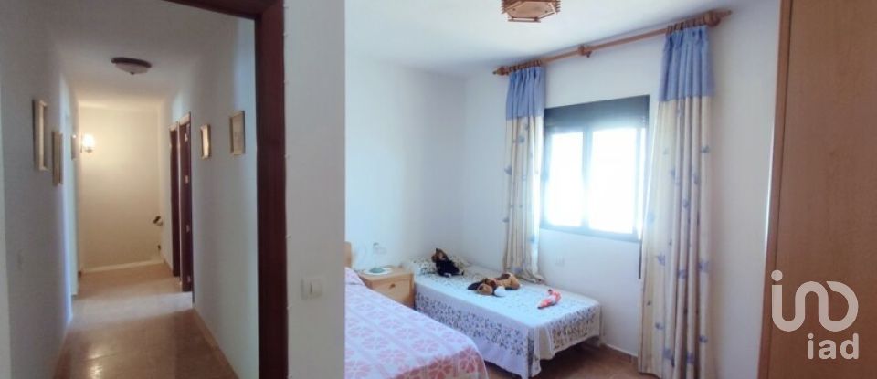 Casa 6 habitaciones de 199 m² en Reina (06970)