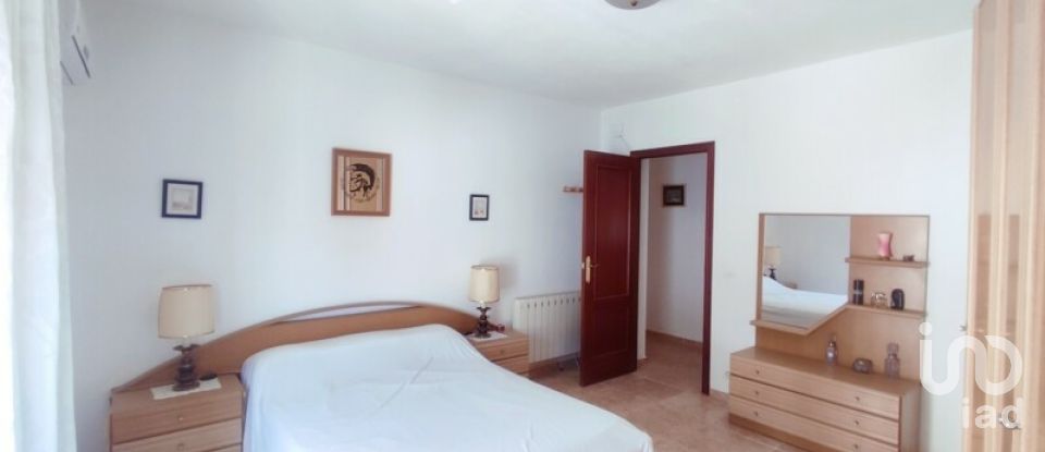 Casa 6 habitaciones de 199 m² en Reina (06970)