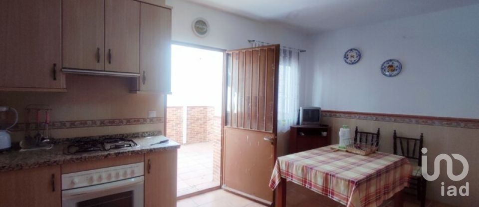 Casa 6 habitaciones de 199 m² en Reina (06970)