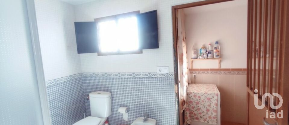 Casa 6 habitaciones de 199 m² en Reina (06970)