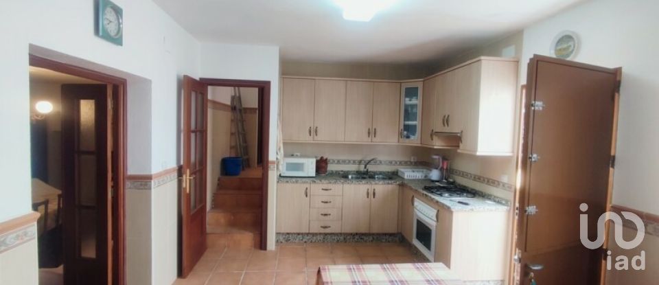 Casa 6 habitaciones de 199 m² en Reina (06970)