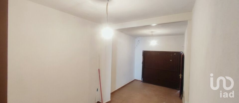 Casa 6 habitaciones de 199 m² en Reina (06970)