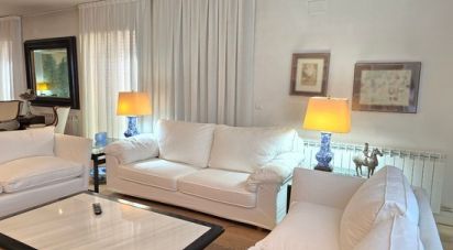 Piso 3 habitaciones de 254 m² en Sabadell (08201)