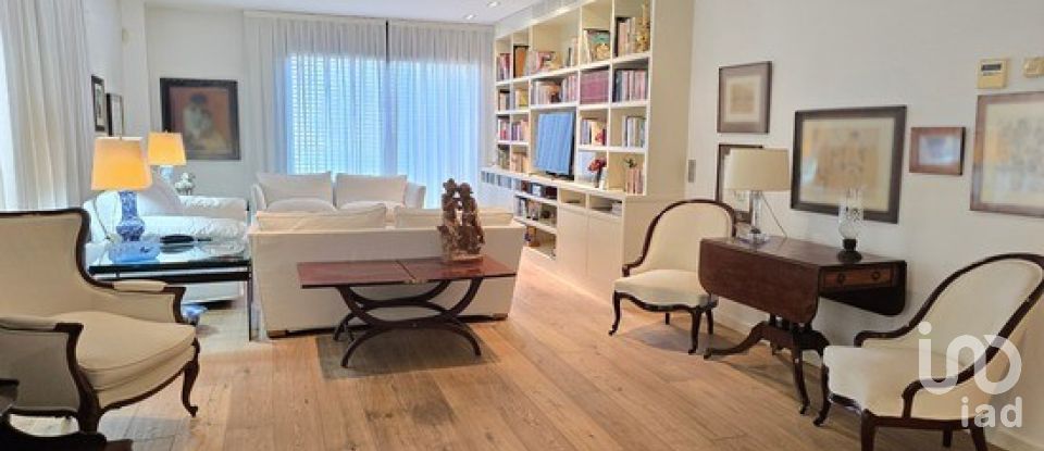 Piso 3 habitaciones de 254 m² en Sabadell (08201)