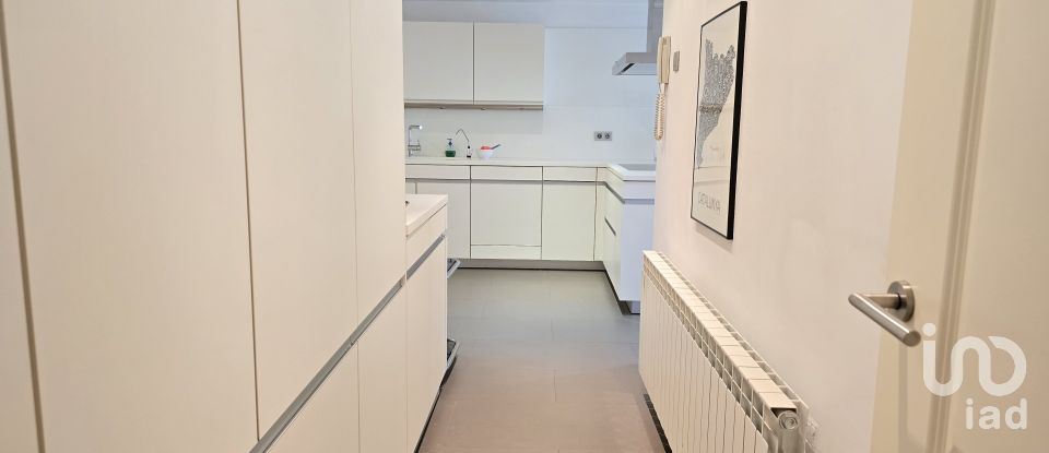 Piso 3 habitaciones de 254 m² en Sabadell (08201)