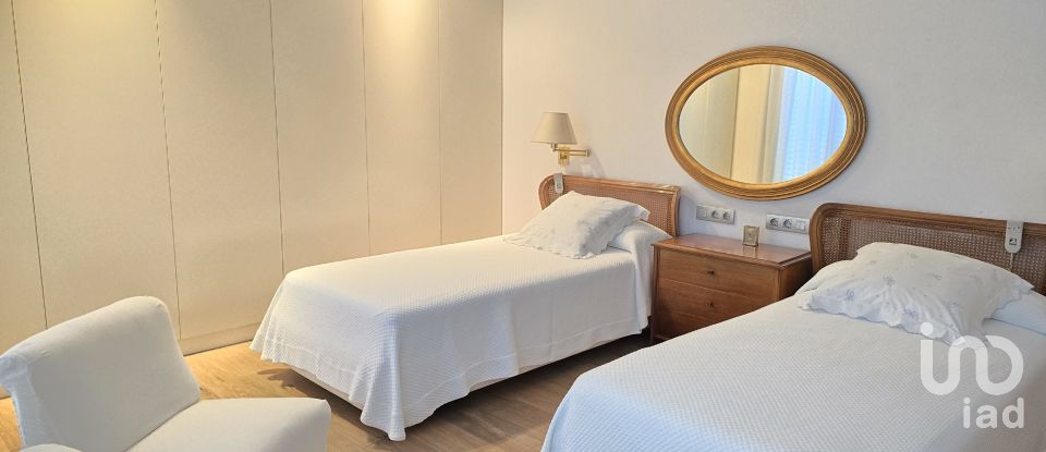 Piso 3 habitaciones de 254 m² en Sabadell (08201)