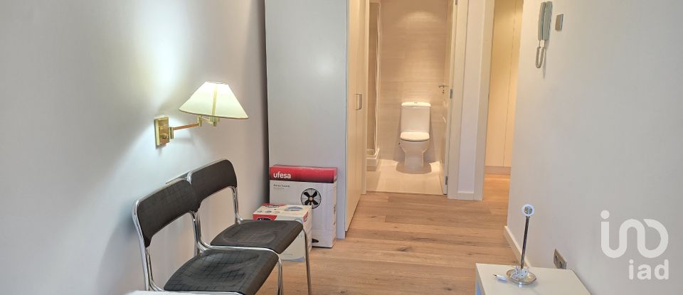 Piso 3 habitaciones de 254 m² en Sabadell (08201)