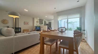 Piso 3 habitaciones de 124 m² en Pego (03780)