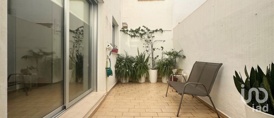 Piso 3 habitaciones de 124 m² en Pego (03780)