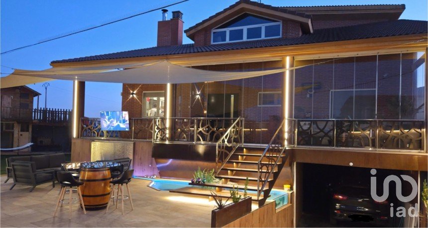 Chalet 4 habitaciones de 431 m² en Marialba de La Ribera (24199)