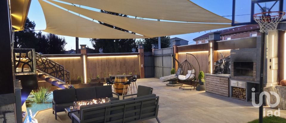 Chalet 4 habitaciones de 431 m² en Marialba de La Ribera (24199)