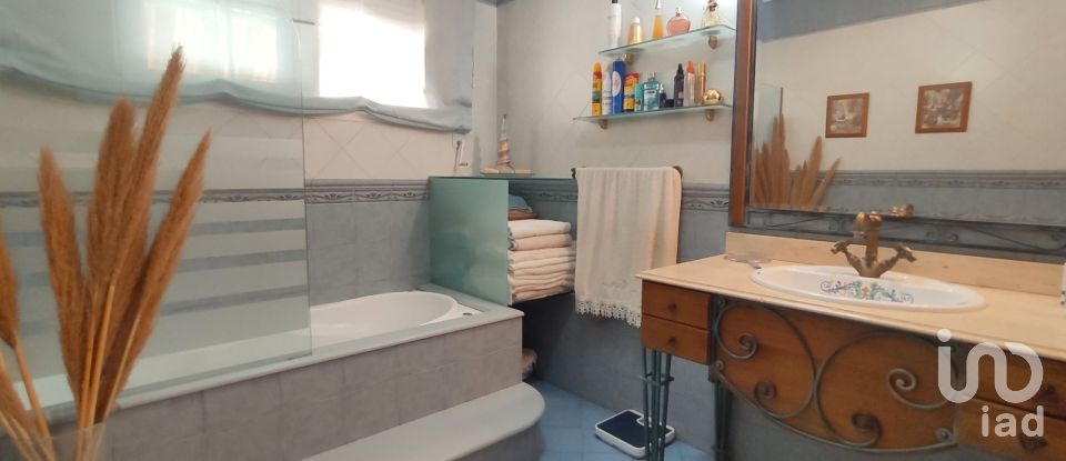 Piso 3 habitaciones de 126 m² en Almenara (12590)