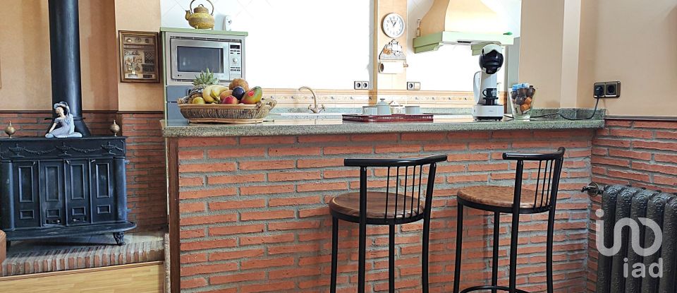 Piso 3 habitaciones de 126 m² en Almenara (12590)