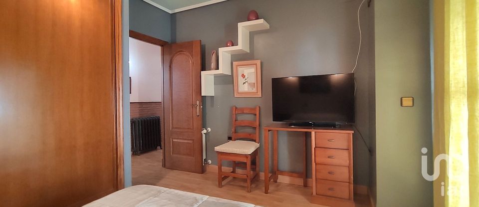 Piso 3 habitaciones de 126 m² en Almenara (12590)