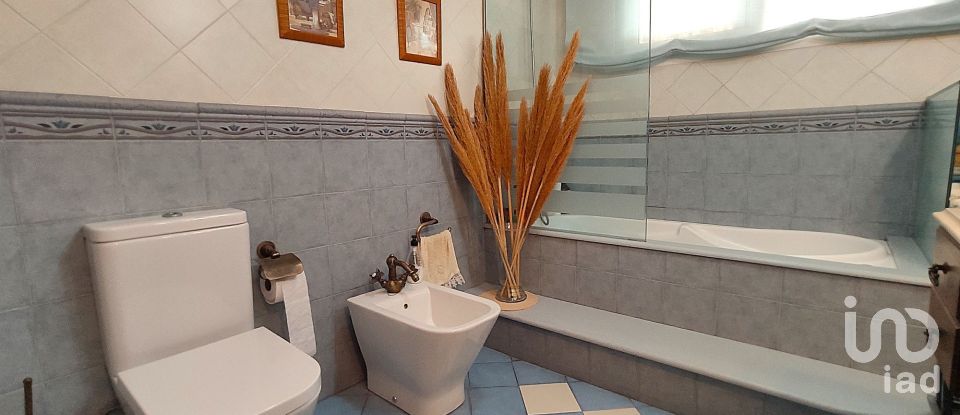 Piso 3 habitaciones de 126 m² en Almenara (12590)