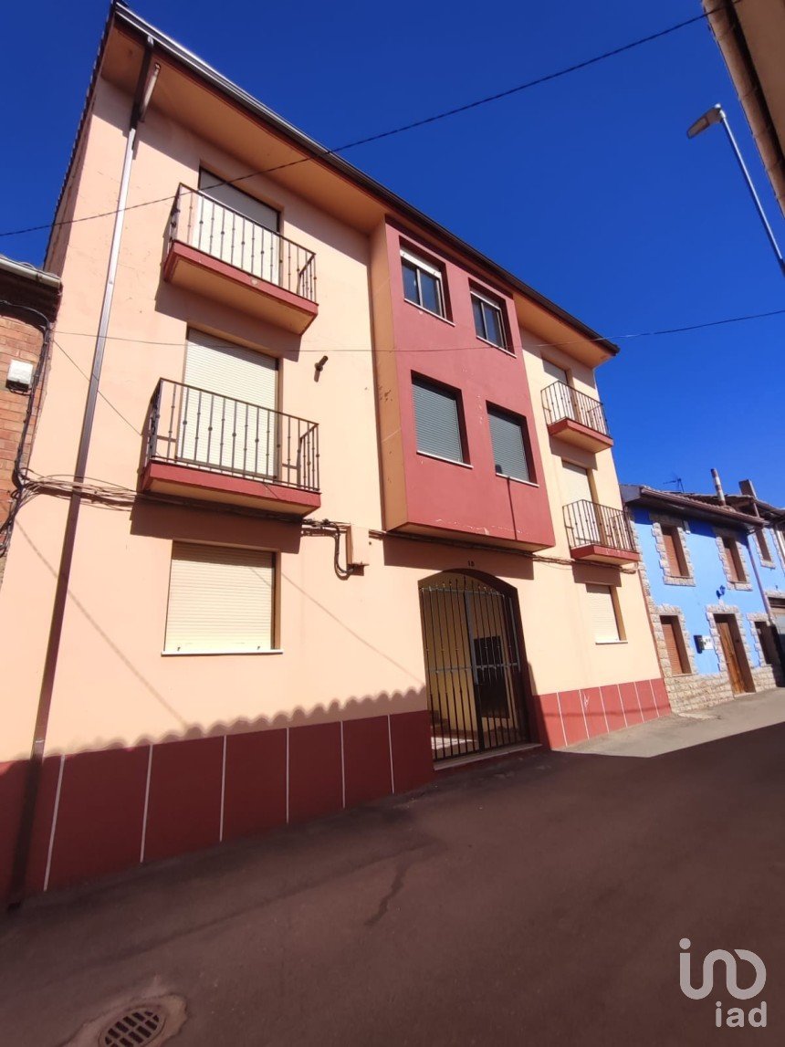 Pis 3 habitacions de 90 m² a Cimanes del Tejar (24272)